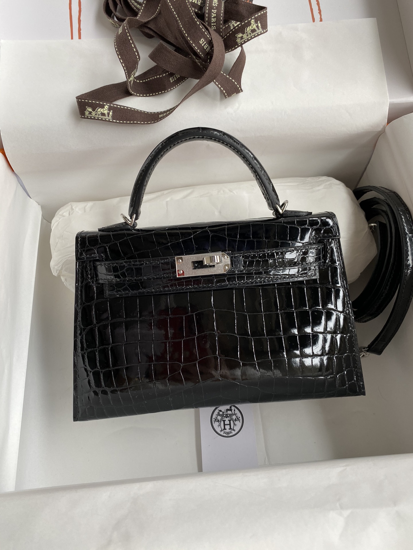 Hermes Kelly Mini II Bag 19CM In Black Shiny Alligator Leather